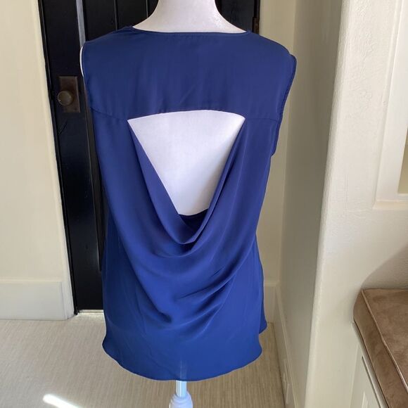 BCBG MaxAzria sleeveless top - Picture 2 of 7